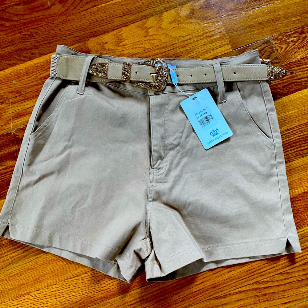 Boutique shorts . Never worn. Gorgeous belt.